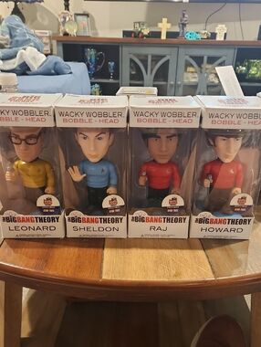 The Big Bang Theory Characters Wacky Wobbler Bobble Heads